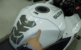 SUZUKI HAYABUSA Gen.3 2022 EJ11A