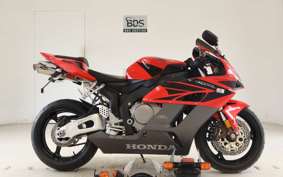 HONDA CBR1000RR