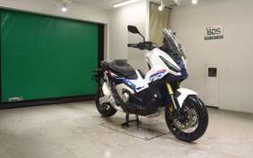 HONDA X-ADV 750 2026 RH21