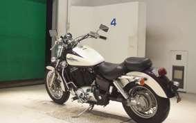 HONDA SHADOW 1100 1996 SC32