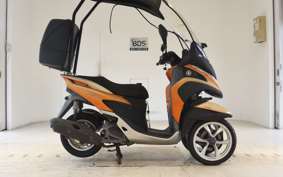 YAMAHA TRICITY 125 SE82J