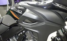 SUZUKI DL650 ( V-Strom 650 ) XTA 2024 C733M