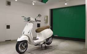 VESPA PRIMAVERA 125