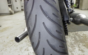TRIUMPH BONNEVILLE T100 2024