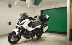 HONDA X-ADV 750 2025 RH21